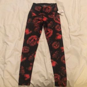 Rose Capri VS leggings
